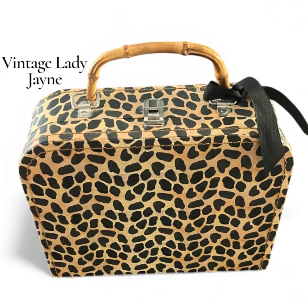 Lady Jayne Vintage Stacking Box Suitcase /storage/carry/decore/ect